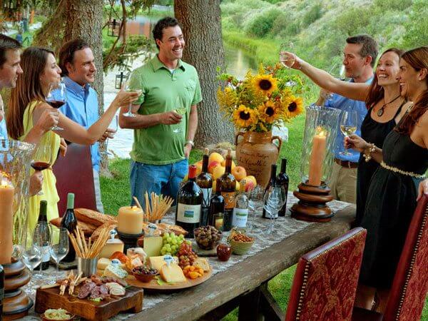 The-Rustic-Inn-Dining-3